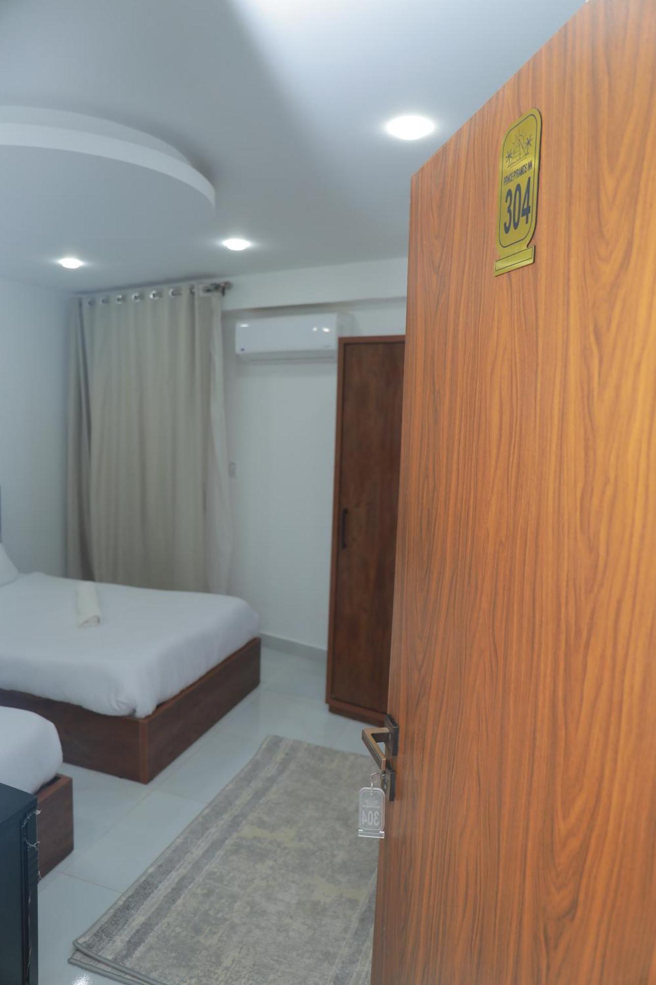 Prince Pyramids Inn Kafret el-Gabal Exterior foto